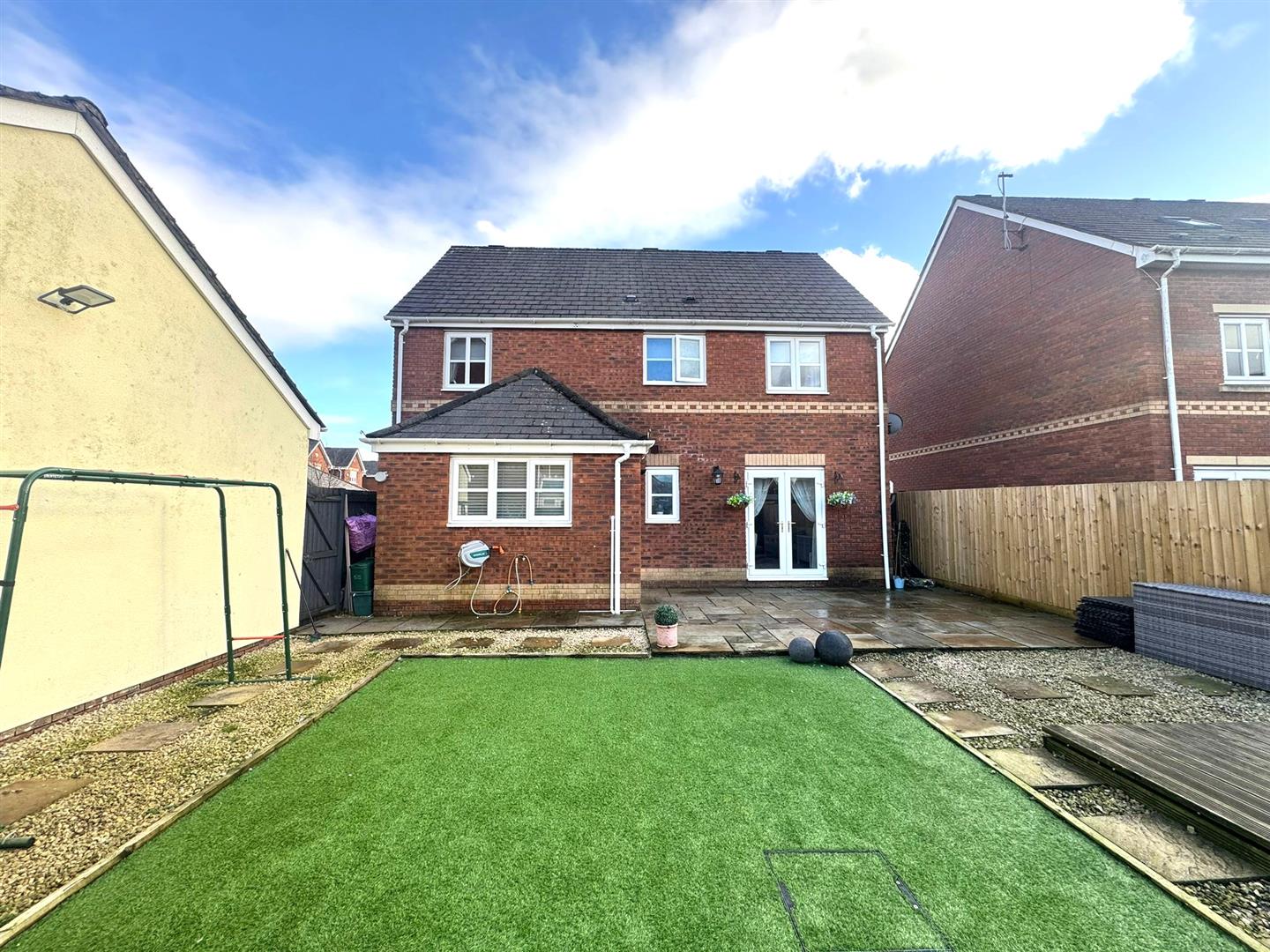 Ger Y Nant, Birchgrove, Swansea, SA7 0HD